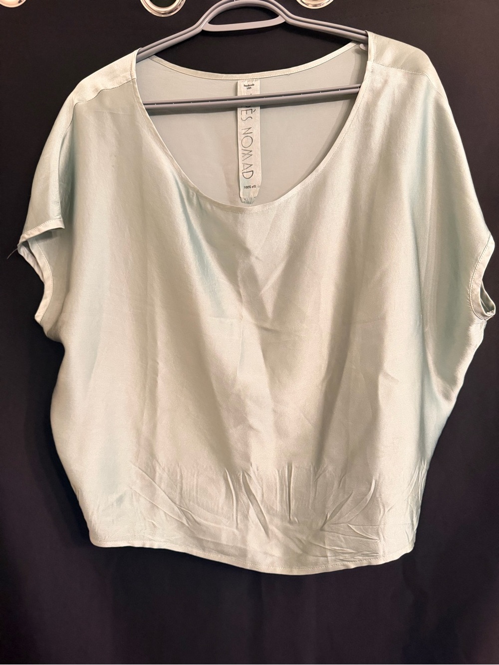 Nomad Beautiful 100% Silk Mint Green Short Sleeve Scoop Neck Top Size M/L